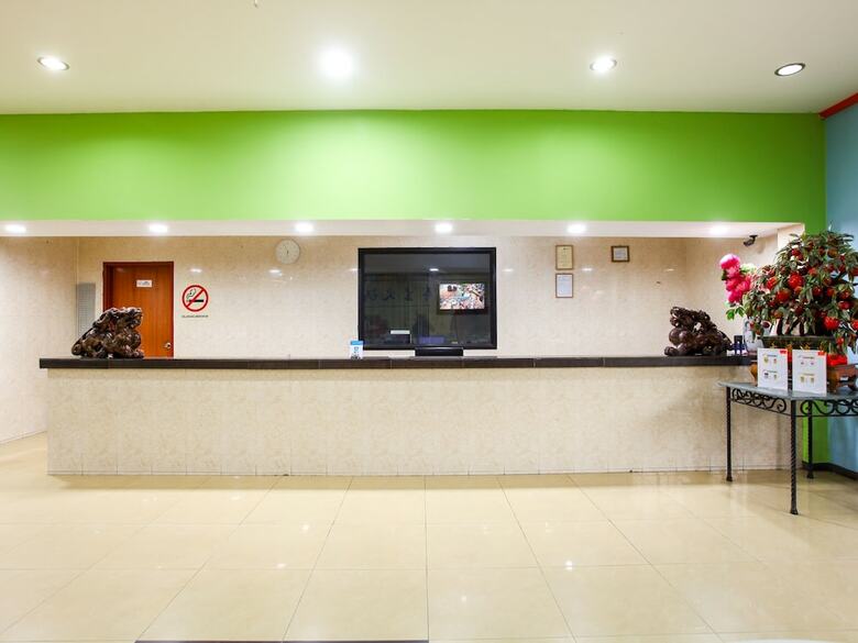Oyo 89478 Lkh Motel