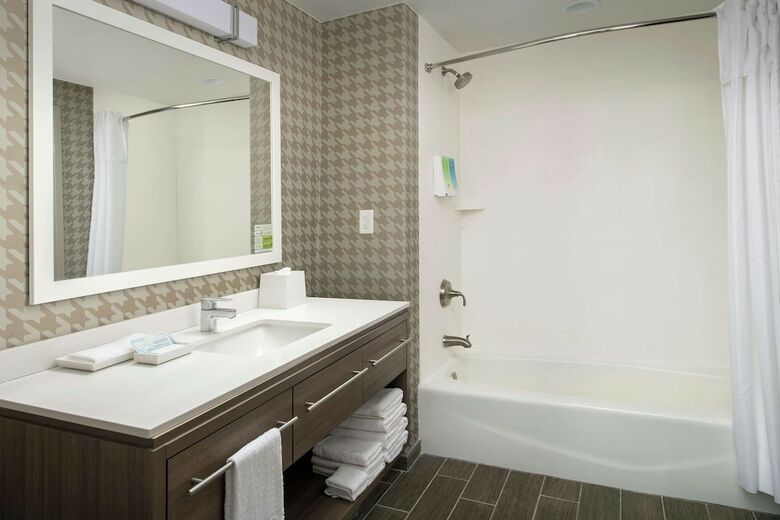 Hotel Home2 Suites By Hilton Lakeland