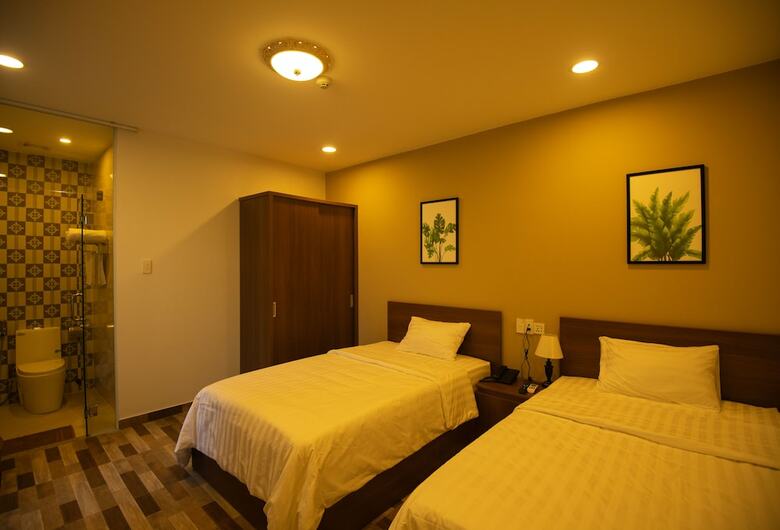 Vic House Hotel
