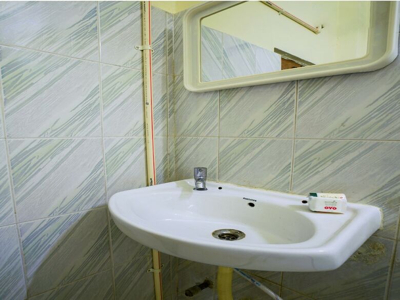 Hotel Oyo 14723 Diamond Deluxe