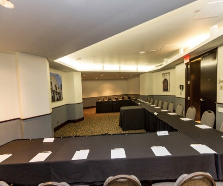 Hotel The Emily Morgan - A Doubletree By Hilton