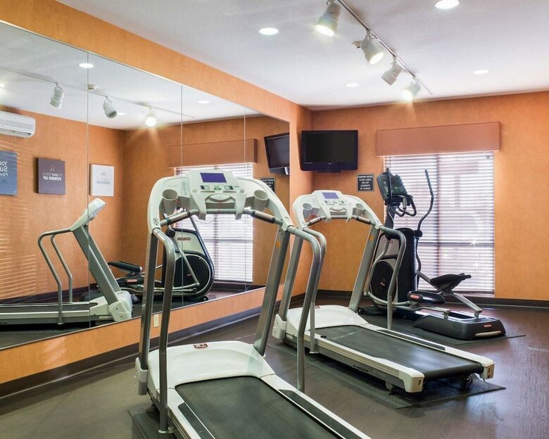 Hotel Comfort Suites