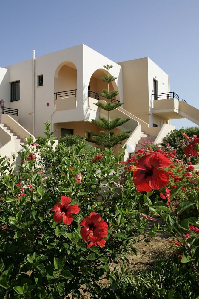 Hotel Nanakis Beach Apartments