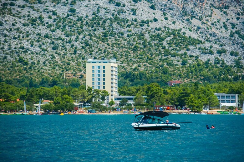 Hotel Bluesun Holiday Village Alan