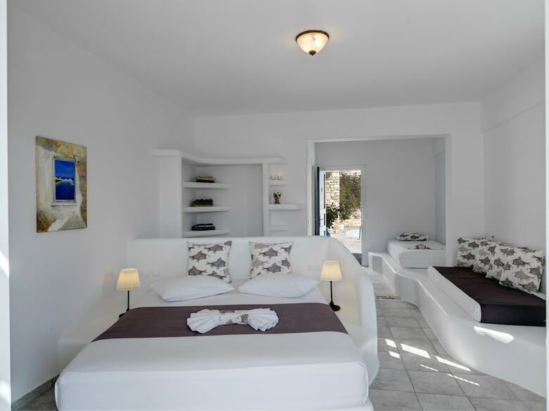 Aloni Hotel