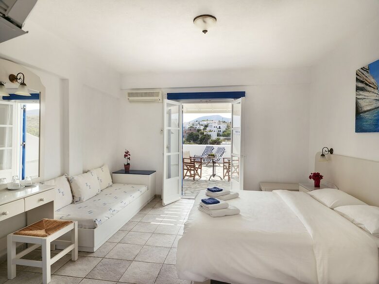 Aloni Hotel