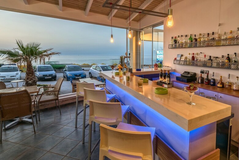 Hotel Esperia Beach Apartments & Suites