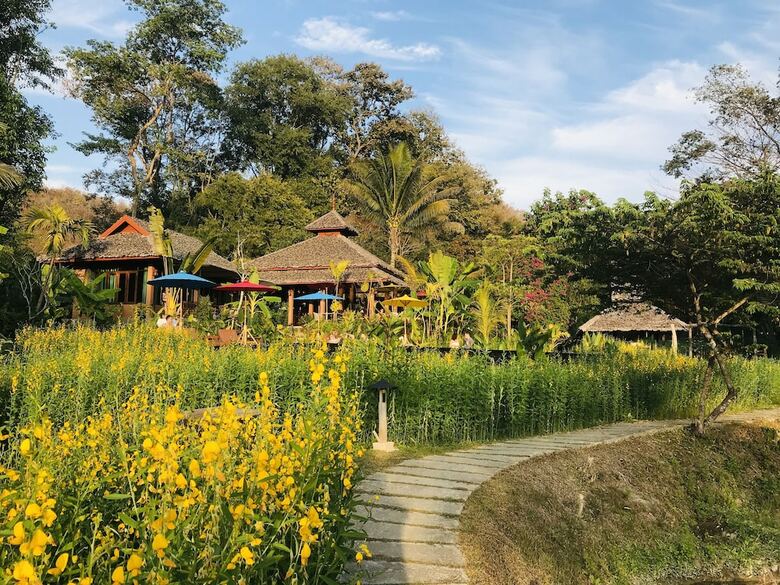 Hotel Fern Resort