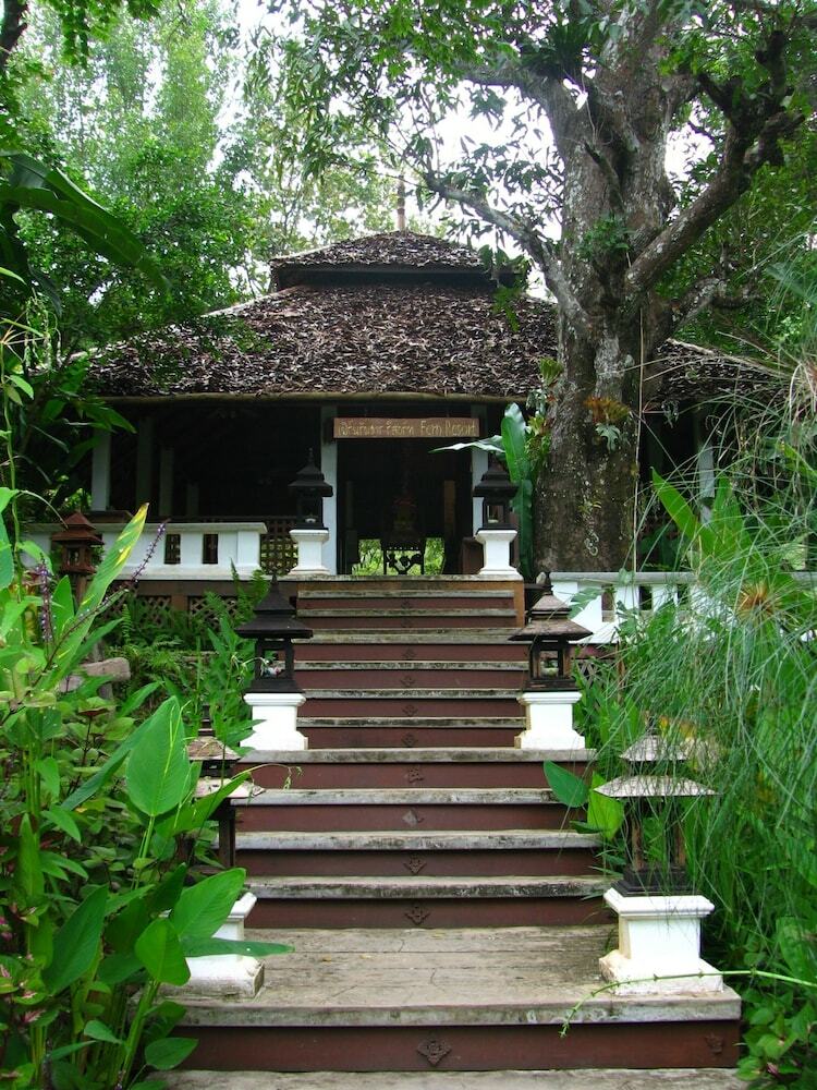 Hotel Fern Resort