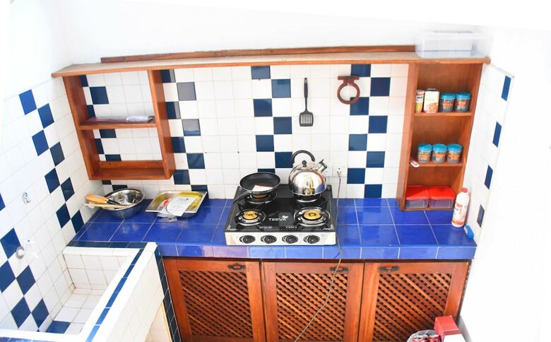 Hostal Ceylon Hostel - Colombo Int Airport
