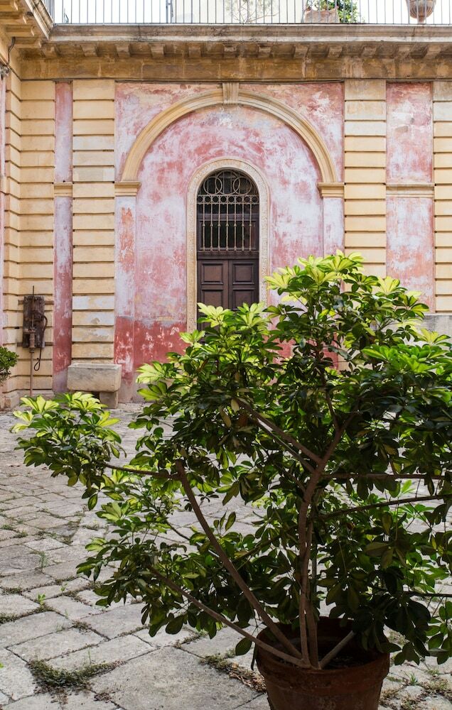 Palazzo Leuzzi B&B