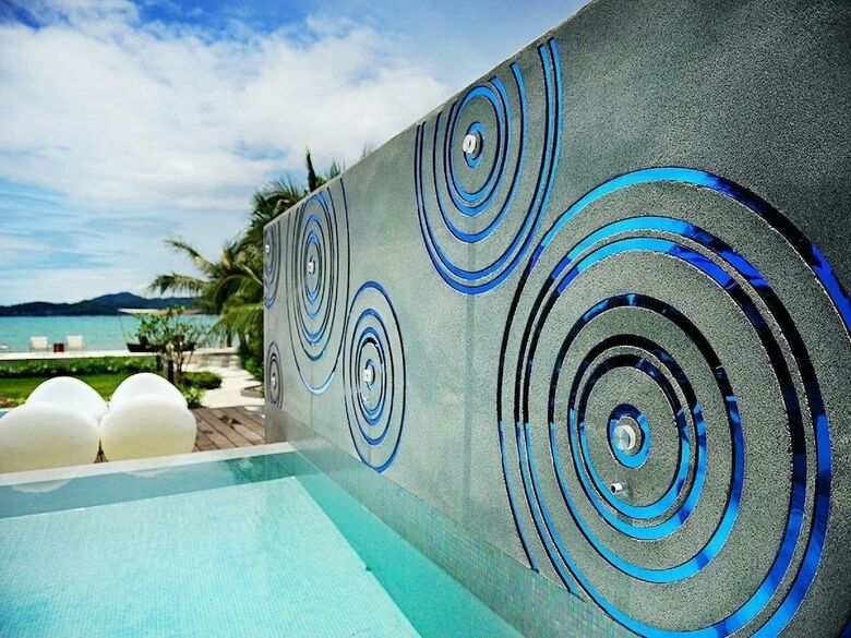 Aparthotel Beachfront Phuket Seaview Suites