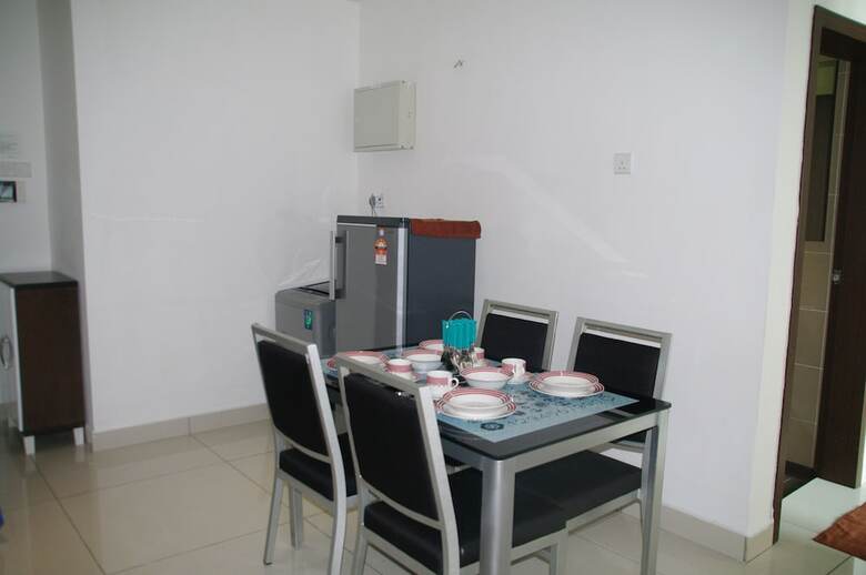 D'esplanade City View Apartment