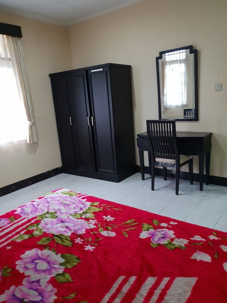 Bed & Breakfast Cisarua Indah Cottage