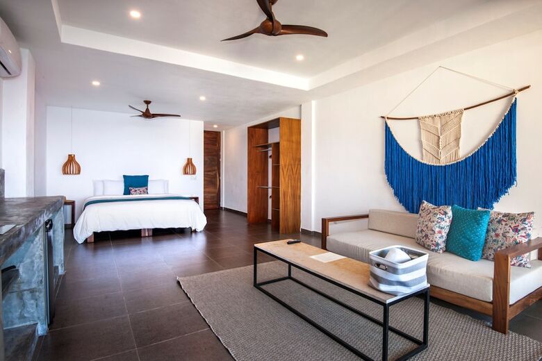 Ysuri Sayulita - Beachfront Hotel