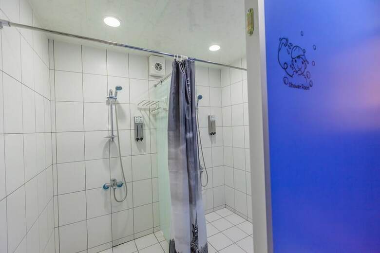 Hostal Goldenhouse Hostel