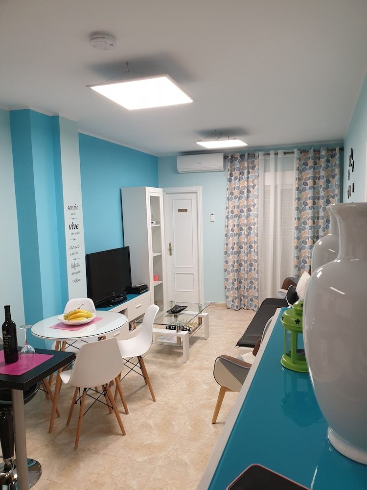 Apartamentos Adri�n Y Vanessa