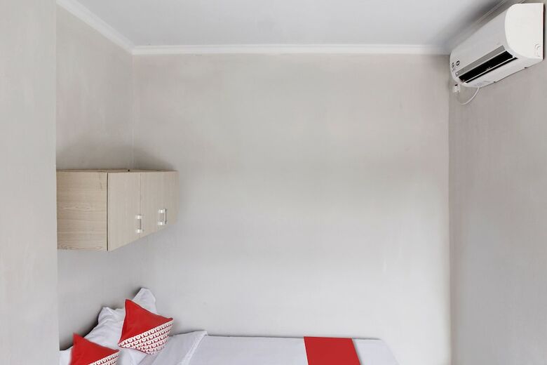 Hotel Oyo 120 Gp Residence