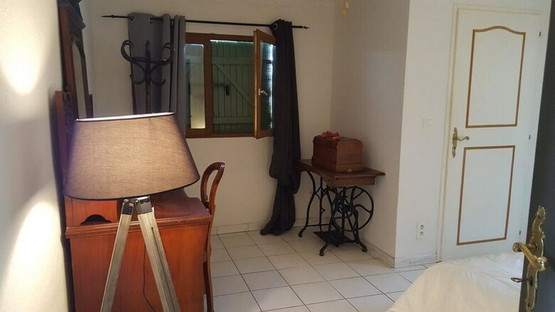 Bed & Breakfast Aux Oliviers Chambres D'h�tes