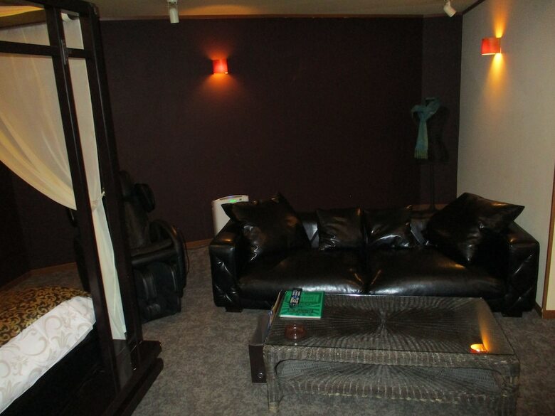 Hotel Rplus - Adult Only