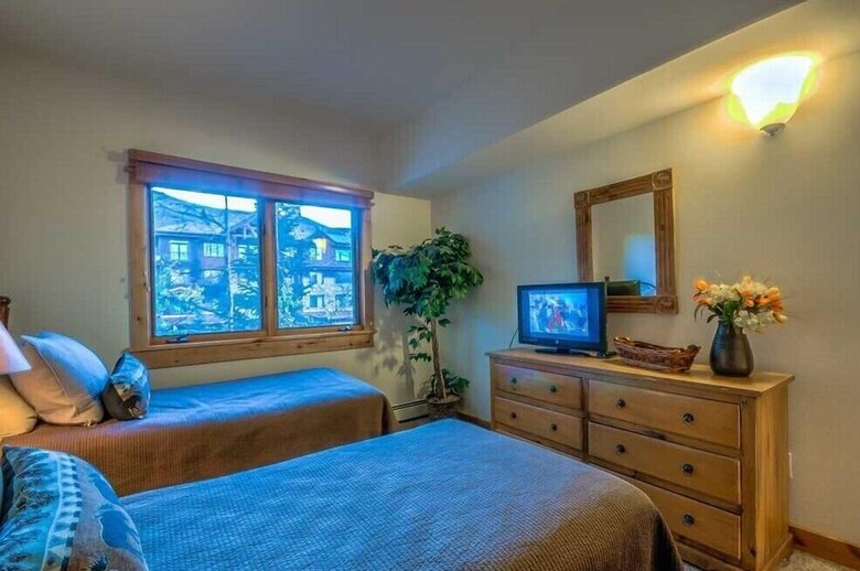 Canyon Creek B 204