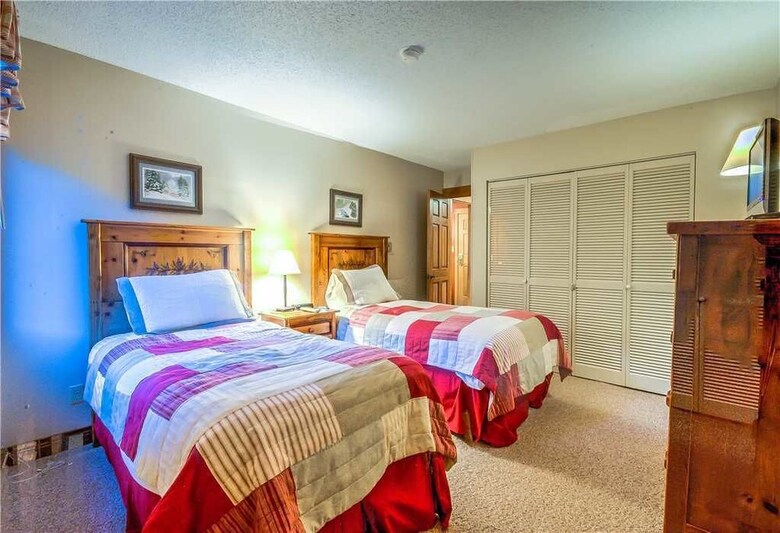 Ski Inn 325