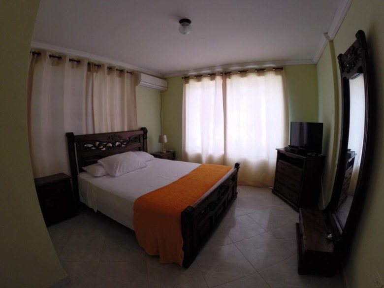 Zippy�s Sea View Apartment