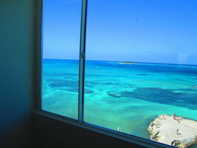 Calypso Beach Hotel