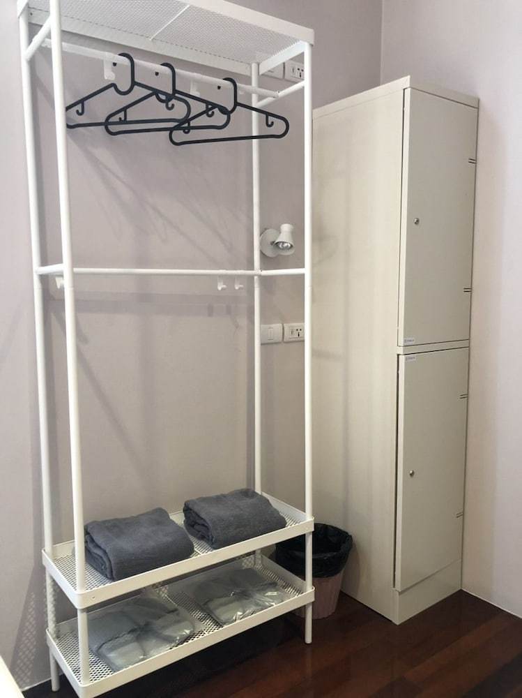 Hostal Tong Siam - Hostel