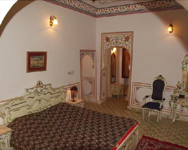 Hotel Bassi Fort