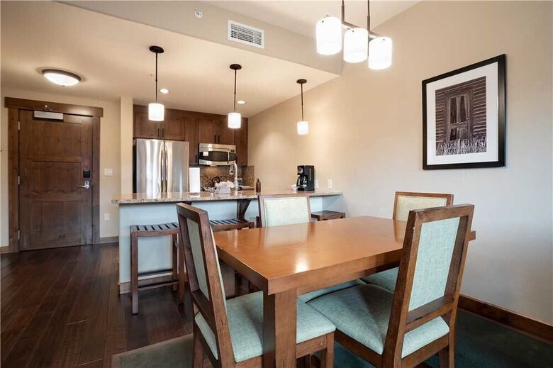 Trailhead Lodge 4106