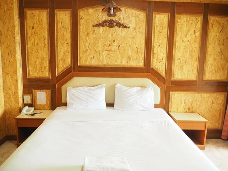 Hotel Chatsuree Mansion