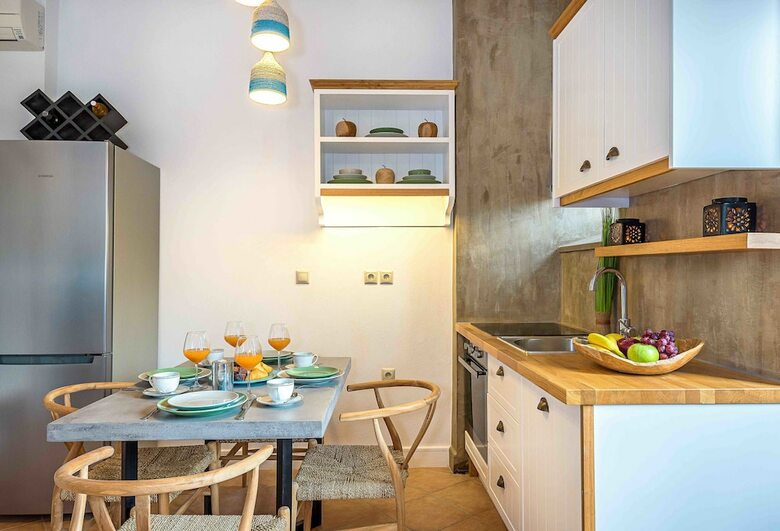 Apartamentos Lithinon Suites & Studios White