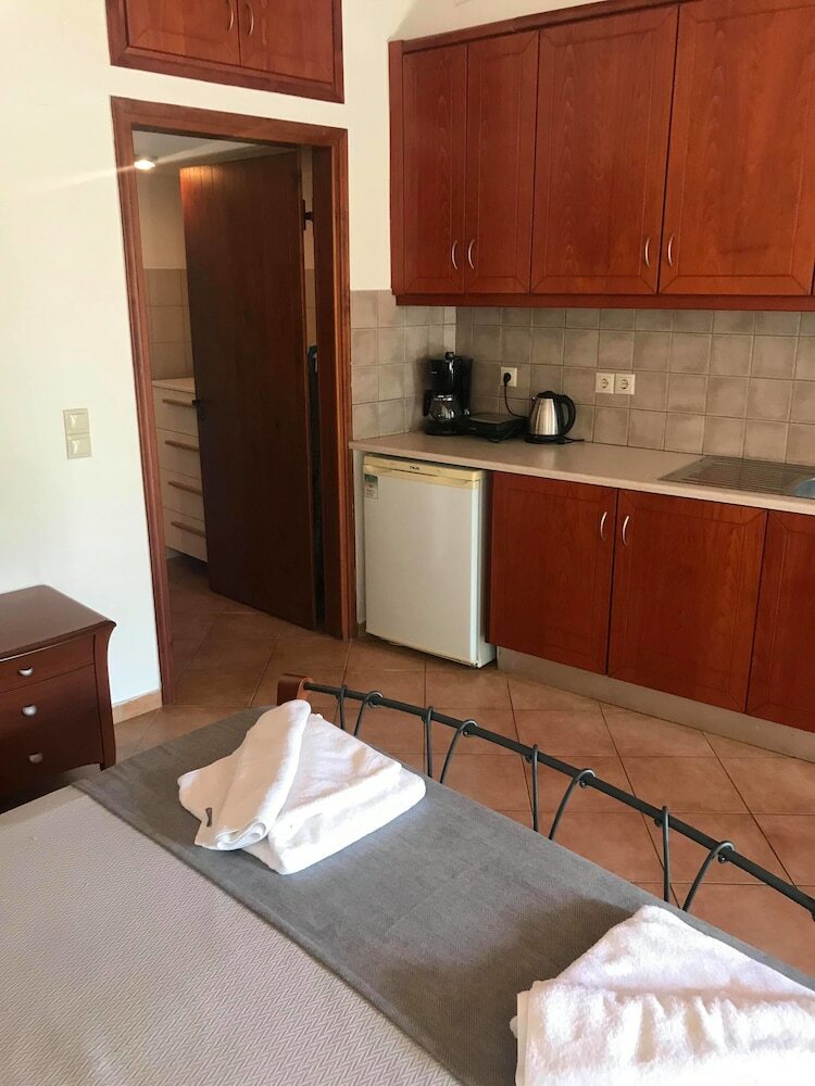 Apartamentos Lithinon Suites & Studios Blue
