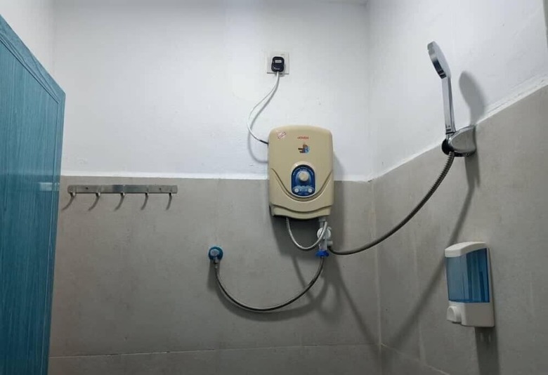 Hostal Perintis Motel Kuah - Hostel