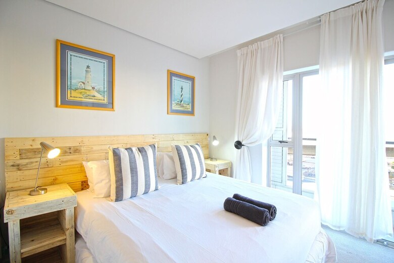 Apartamentos Harbour Edge 302