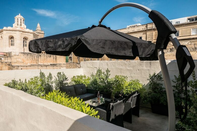 Hotel Valletta Kampnar City Living
