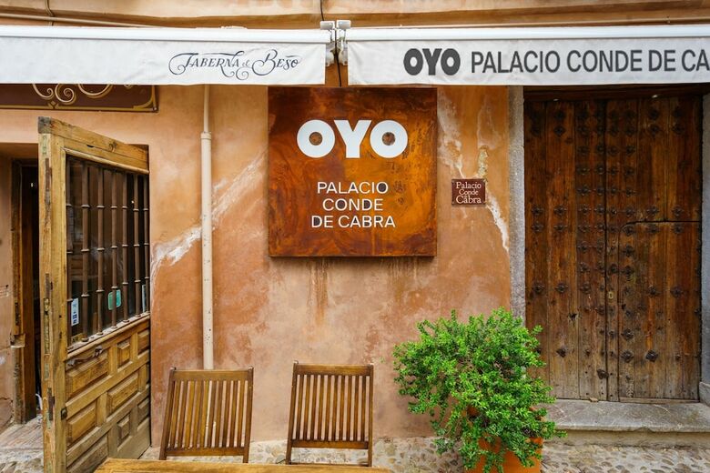 Apartamentos Palacio Conde De Cabra