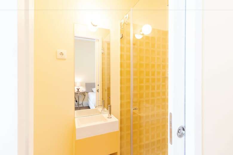 Hotel 1898 Home & Suites