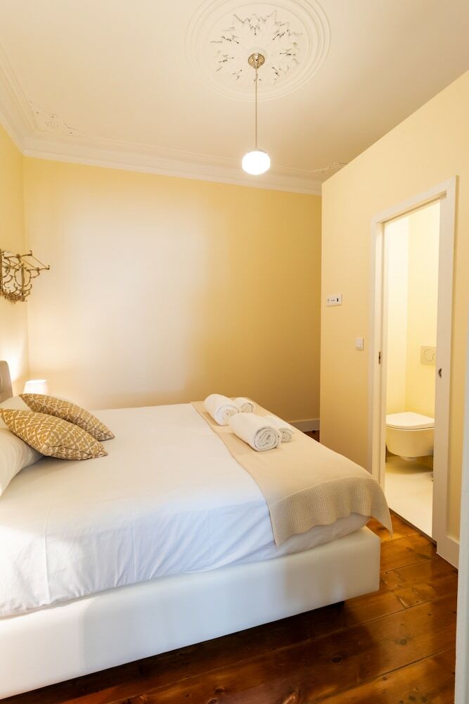 Hotel 1898 Home & Suites