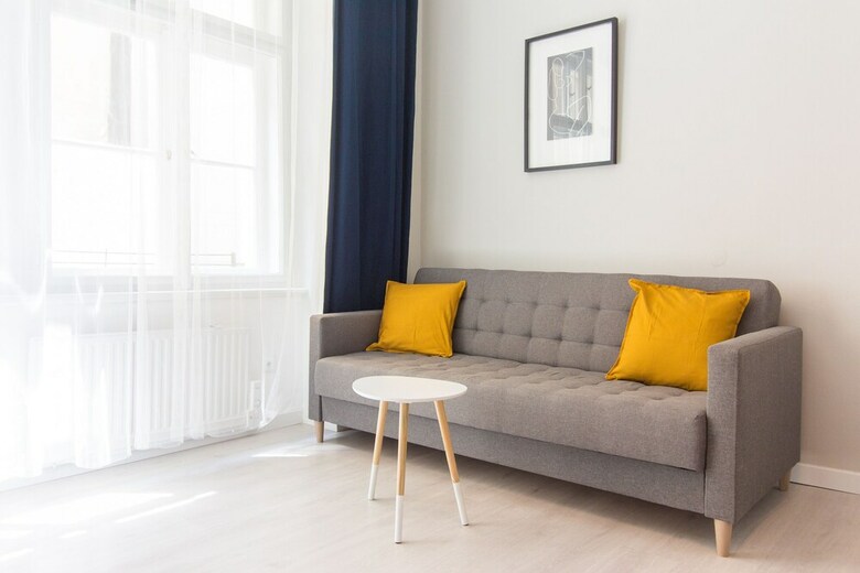 Ruzova Apartment By Easybnb