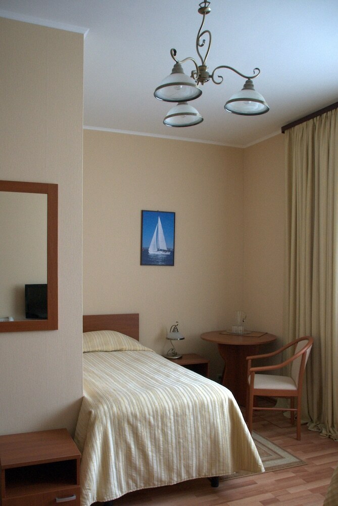 Brigantine Hotel