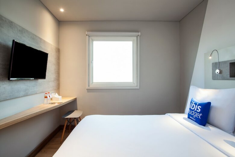 Hotel Ibis Budget Surabaya Diponegoro