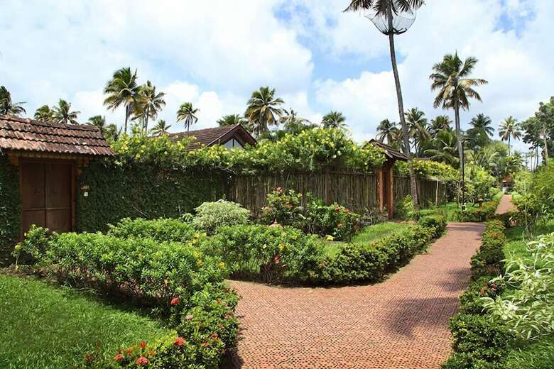 Hotel Abad Whispering Palms