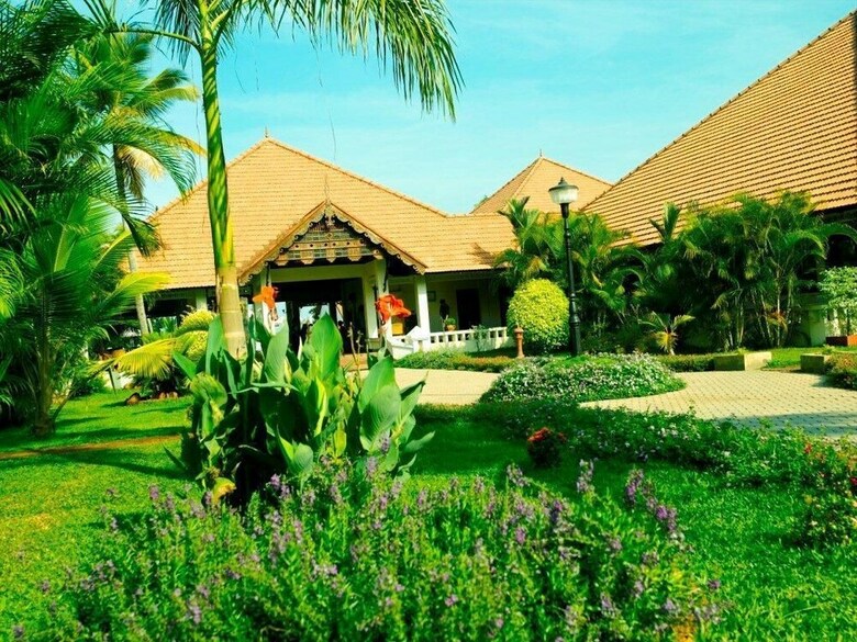 Hotel Abad Whispering Palms