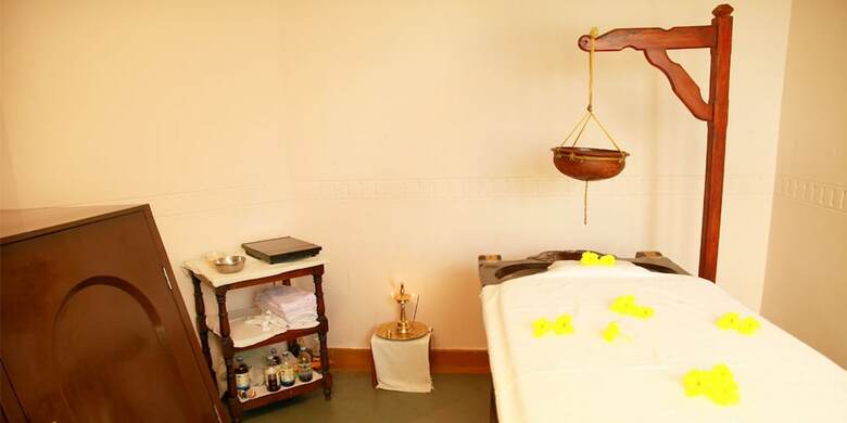 Hotel Abad Whispering Palms