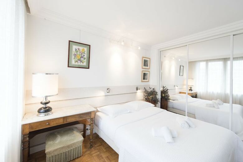 Apartment Near Pont De Grenelle