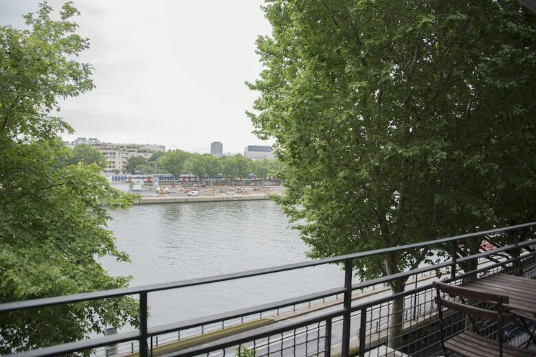 Apartamento By The Riverbank