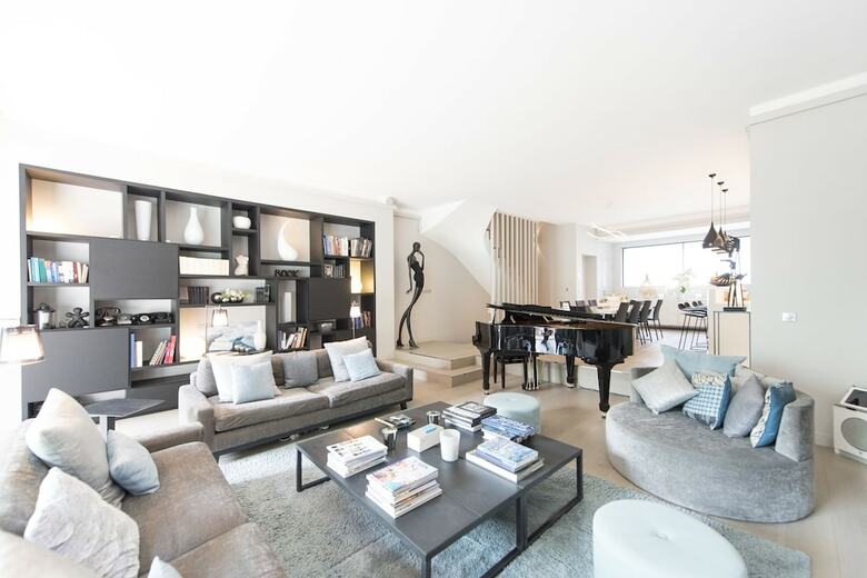 Grand Design On Ile Saint Germain