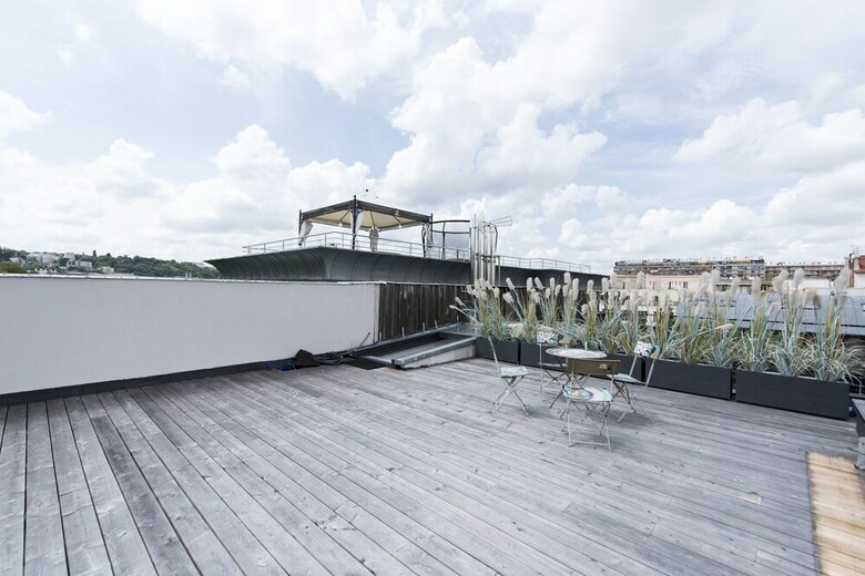 Grand Design On Ile Saint Germain